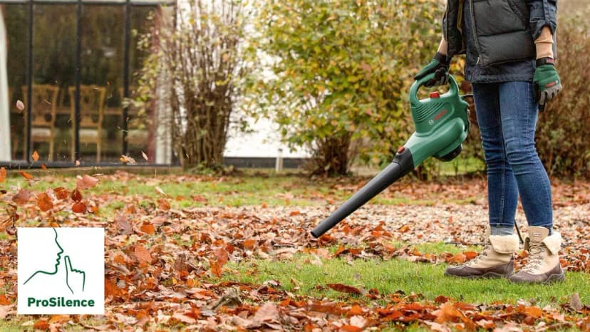 Bosch UniversalGardenTidy 3000 Yaprak Üfleme Makinesi - 06008B1001