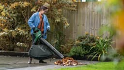 Bosch UniversalGardenTidy 3000 Yaprak Üfleme Makinesi - 06008B1001